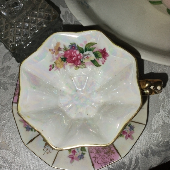 Gift Idea- Teapot and 2 cup and saucers set.   (3 items ) - Picture 6 of 10